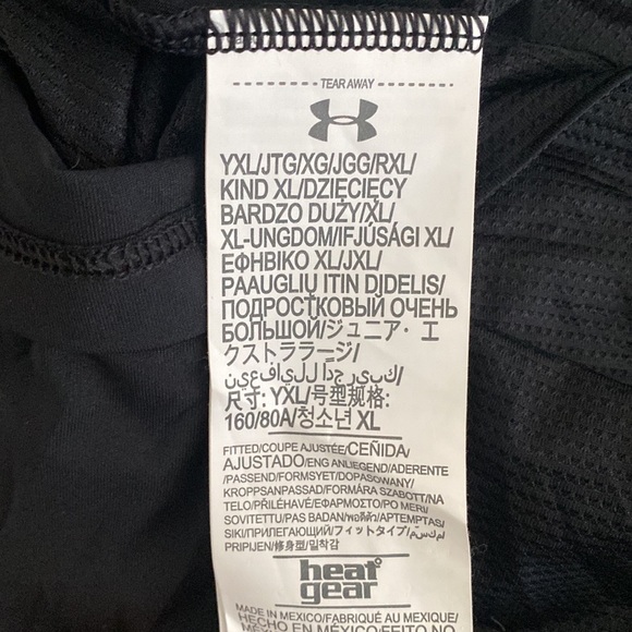 NWT Under Armour Sleeveless Shirt Tank Top Athletic Size YXL Girls Fitted - Picture 7 of 7